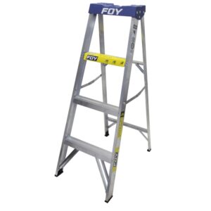 Escalera de tijera tipo III de aluminio y tapa plástica con 3 peldaños Foy